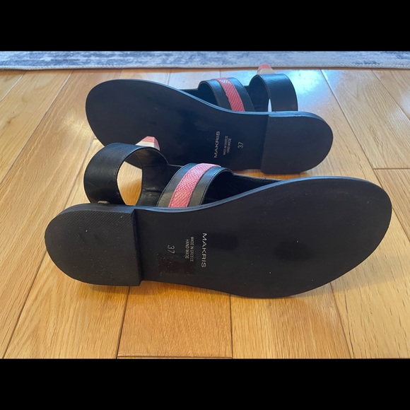 Makris Pyramid stud black flat thong sandals - Picture 3 of 6